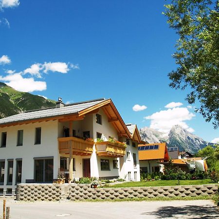 Ferienhaus Gundi Петтной-ам-Арльберг Екстер'єр фото